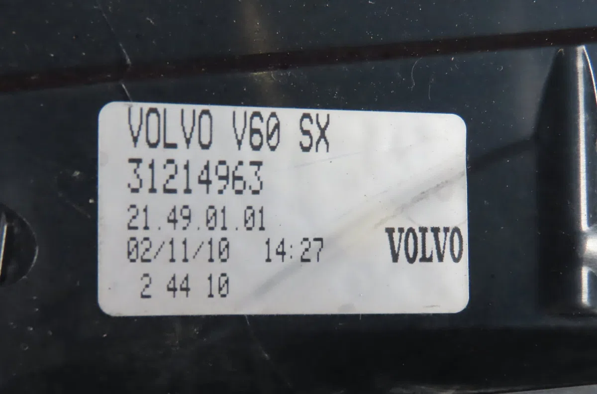 Feu arrière gauche Volvo V60 I (155) D3 - d4 (2010-2014) occasion