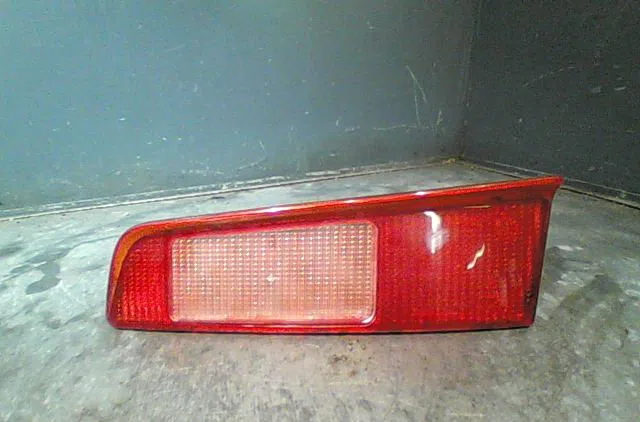 Feu arrière intérieur droit ALFA ROMEO 145 Phase 1 08-1994--04-1999 occasion
