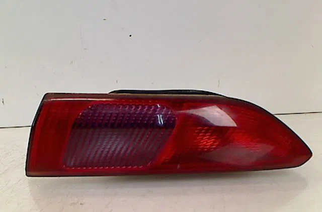 Feu arrière intérieur droit ALFA ROMEO 156 2003 occasion