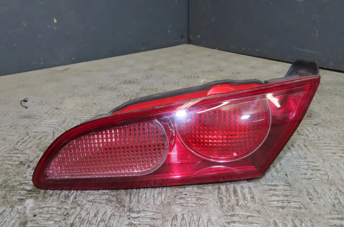 Feu arrière intérieur droit Alfa romeo 159 Sportwagon (939_) 1.9 jtdm 16v (939bxc1b, 939bxc12) (2006-2011) occasion