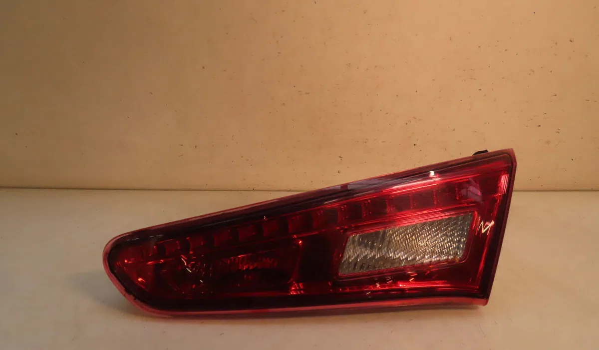 Feu arrière intérieur droit ALFA ROMEO GIULIETTA 2013 occasion