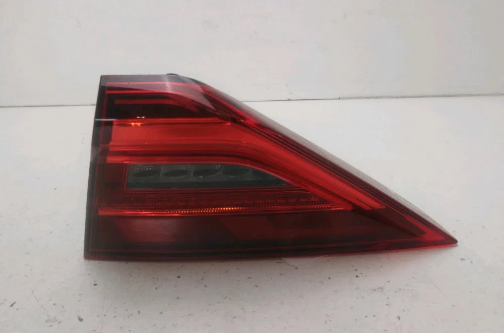Feu arrière intérieur droit Audi A1 Sportback (GBA) 30 tfsi (2018) occasion