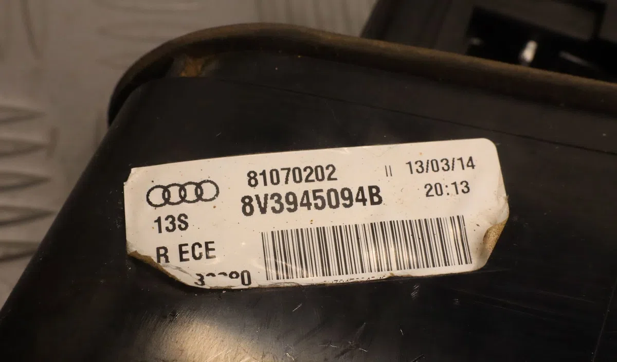 Feu arrière intérieur droit Audi A3 (8V1, 8VK) 2.0 tdi quattro (2012-2017) occasion