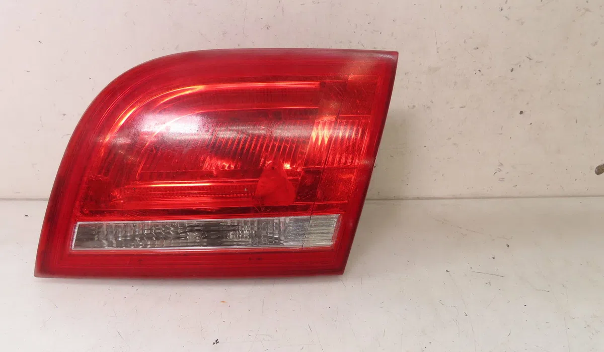 Feu arrière intérieur droit Audi A3 Sportback (8PA) 1.4 tfsi (2007-2013) 5 portes occasion