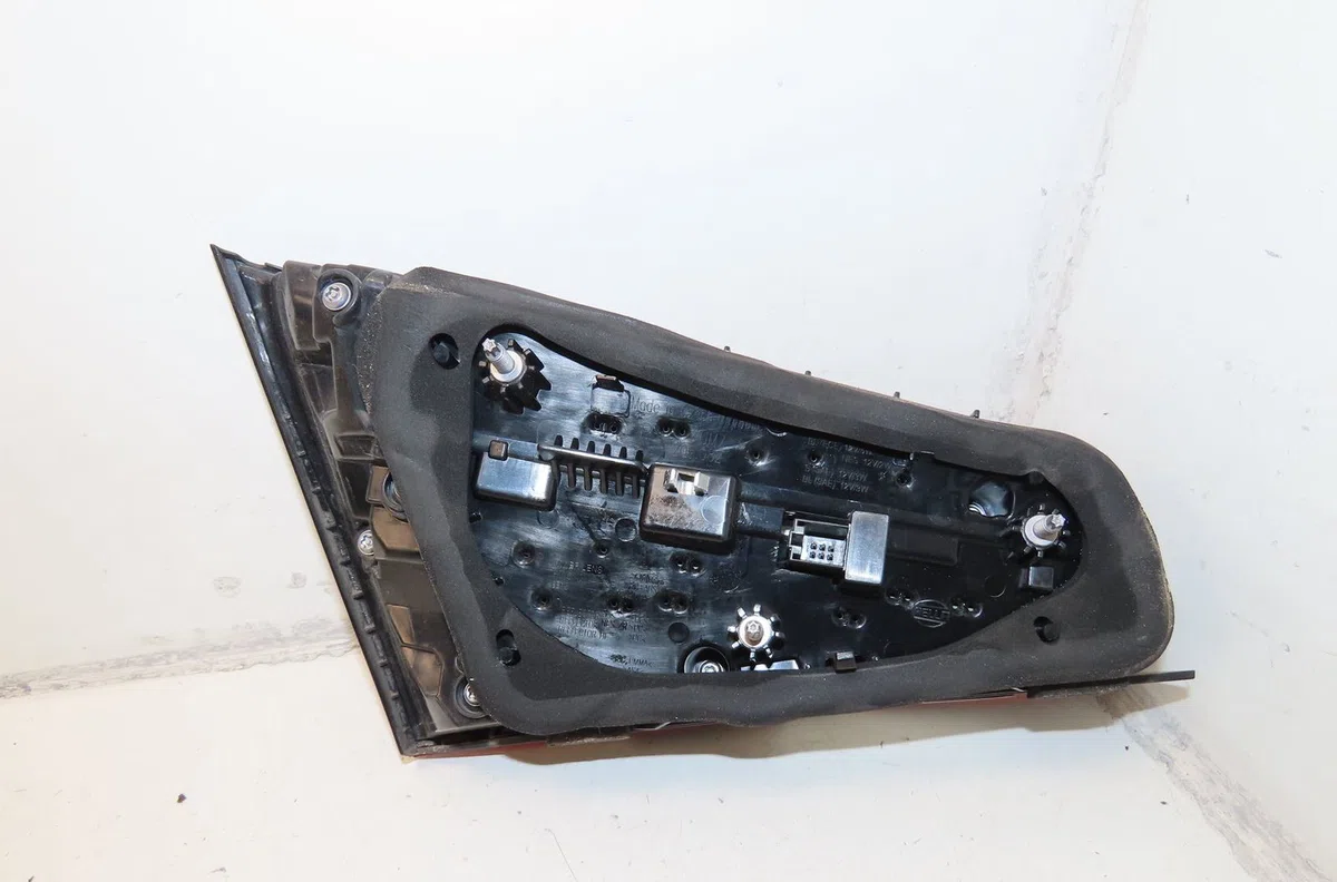 Feu arrière intérieur droit Audi A3 Sportback (8VA, 8VF) 1.0 tfsi (2016-2020) occasion