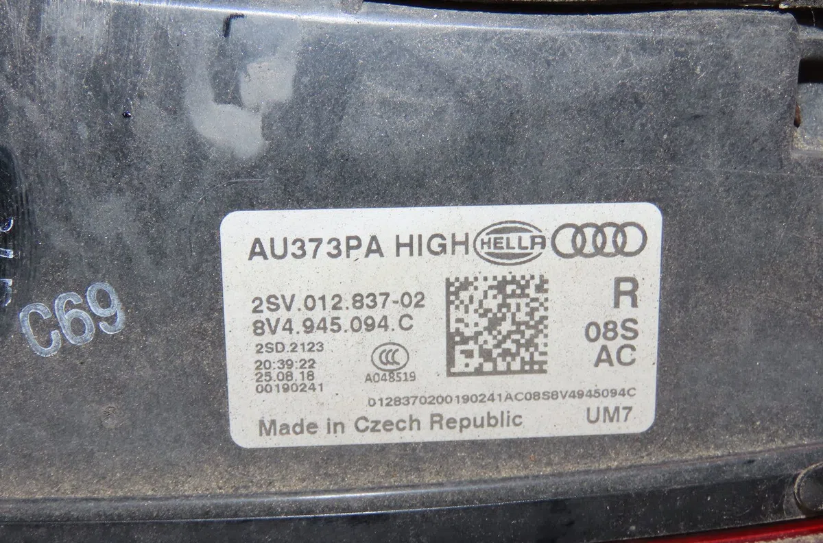 Feu arrière intérieur droit Audi A3 Sportback (8VA, 8VF) 35 tfsi (2018-2020) occasion