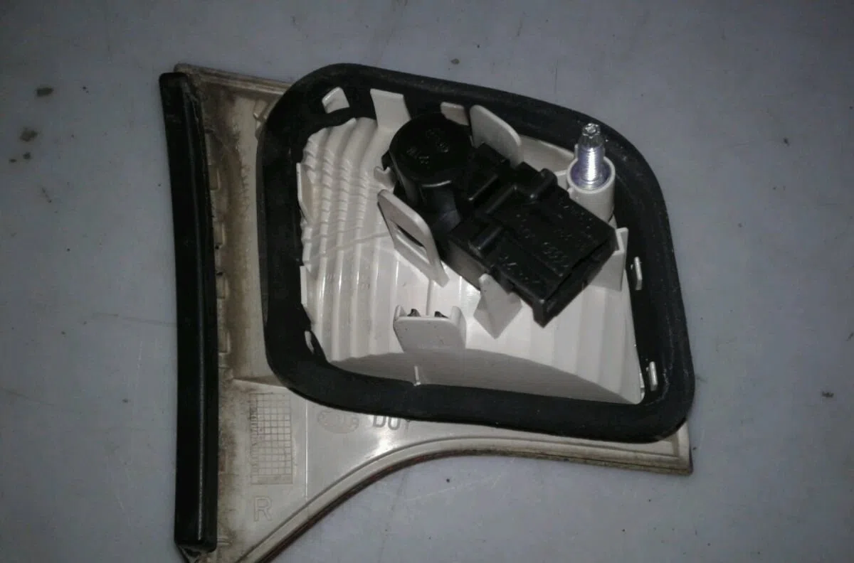 Feu arrière intérieur droit AUDI A4 2004 occasion