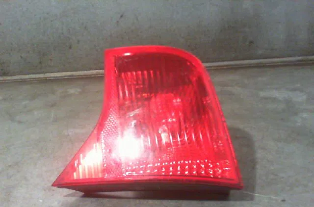 Feu arrière intérieur droit AUDI A4 2006 occasion