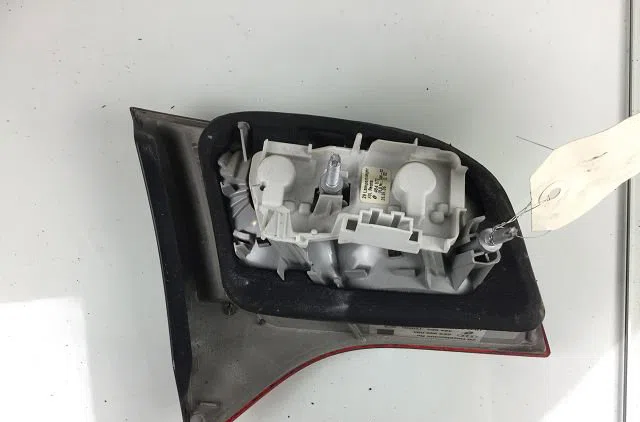 Feu arrière intérieur droit Audi A4 B7 Avant (8ED) 1.9 tdi (2004-2008) occasion