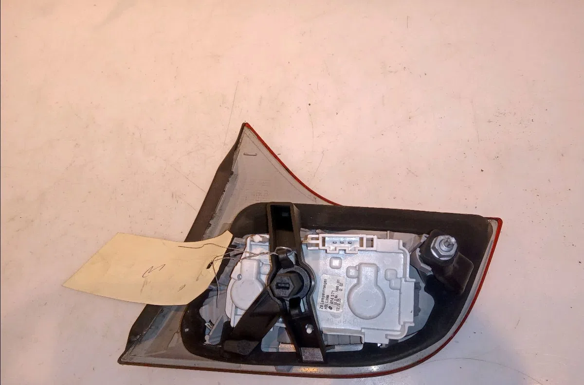 Feu arrière intérieur droit Audi A4 B7 Avant (8ED) 2.0 tdi (2004-2008) occasion