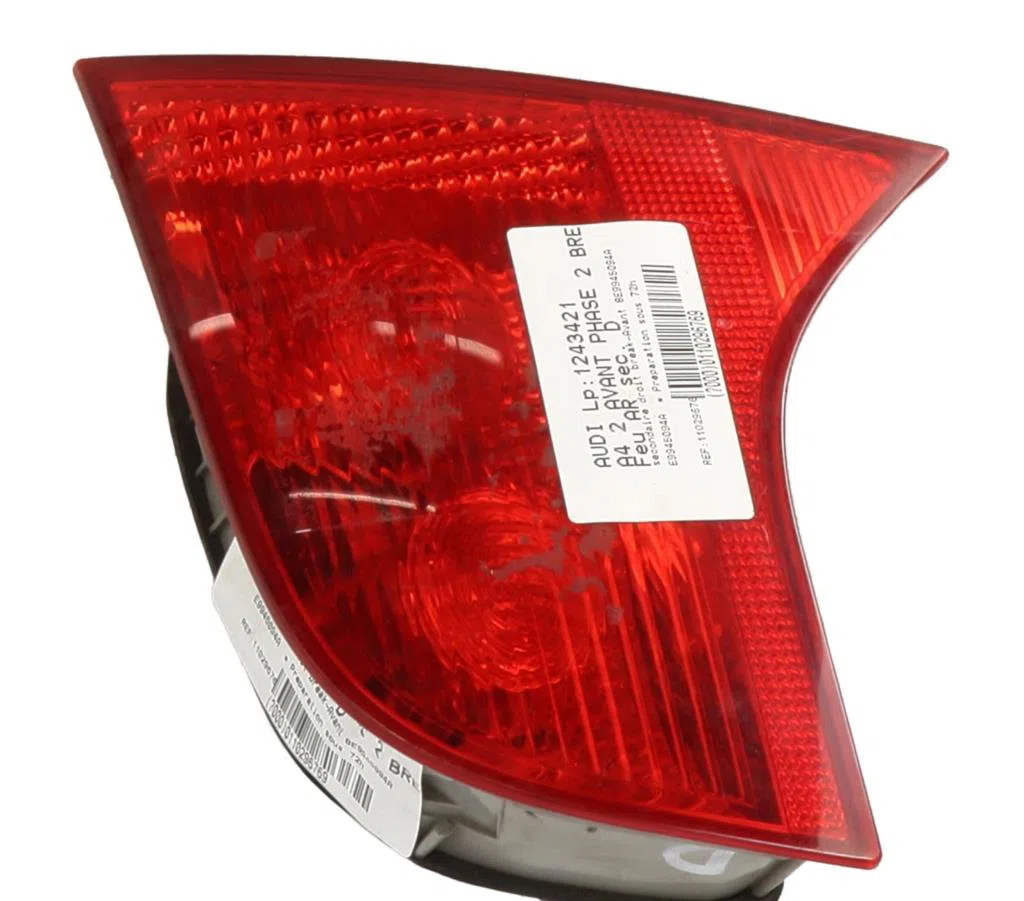 Feu arrière intérieur droit Audi A4 B7 Avant (8ED) 3.0 tdi quattro (2004-2008) occasion