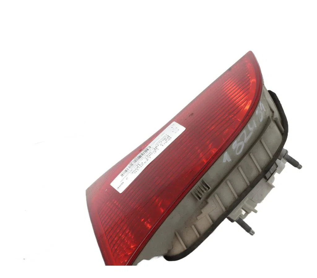 Feu arrière intérieur droit Audi A4 B7 Avant (8ED) 3.2 fsi quattro (2005-2008) occasion