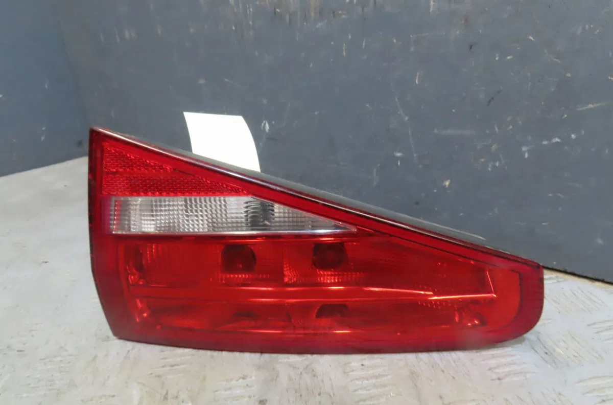 Feu arrière intérieur droit Audi A4 B8 (8K2) 2.0 tdi (2007-2015) occasion