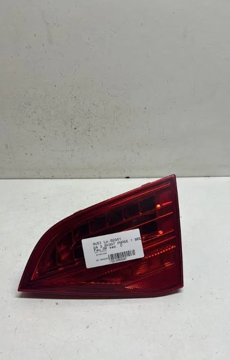 Feu arrière intérieur droit Audi A4 B8 Avant (8K5) 2.7 tdi (2008-2012) occasion