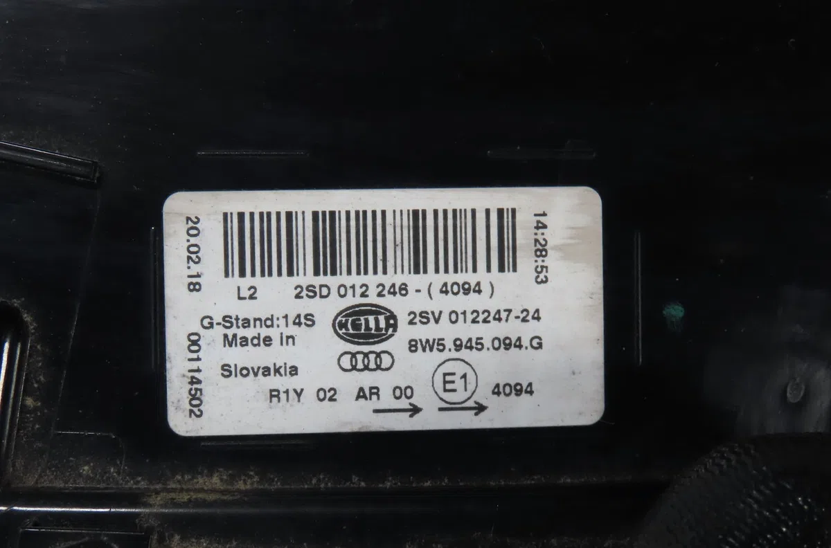 Feu arrière intérieur droit Audi A4 B9 (8W2, 8WC) 1.4 tfsi (2015-2019) occasion