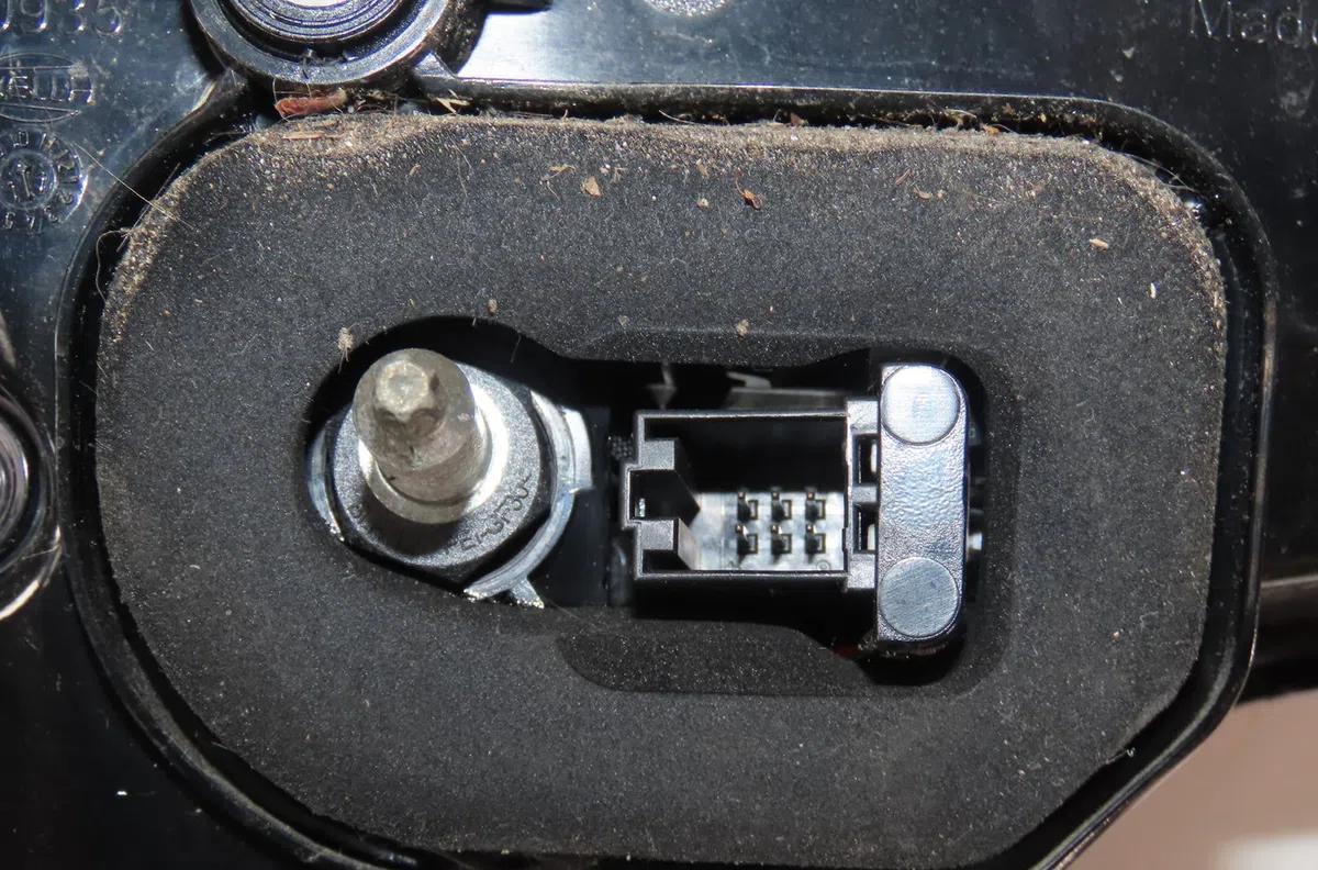 Feu arrière intérieur droit Audi A4 B9 (8W2, 8WC) 1.4 tfsi (2015-2019) occasion