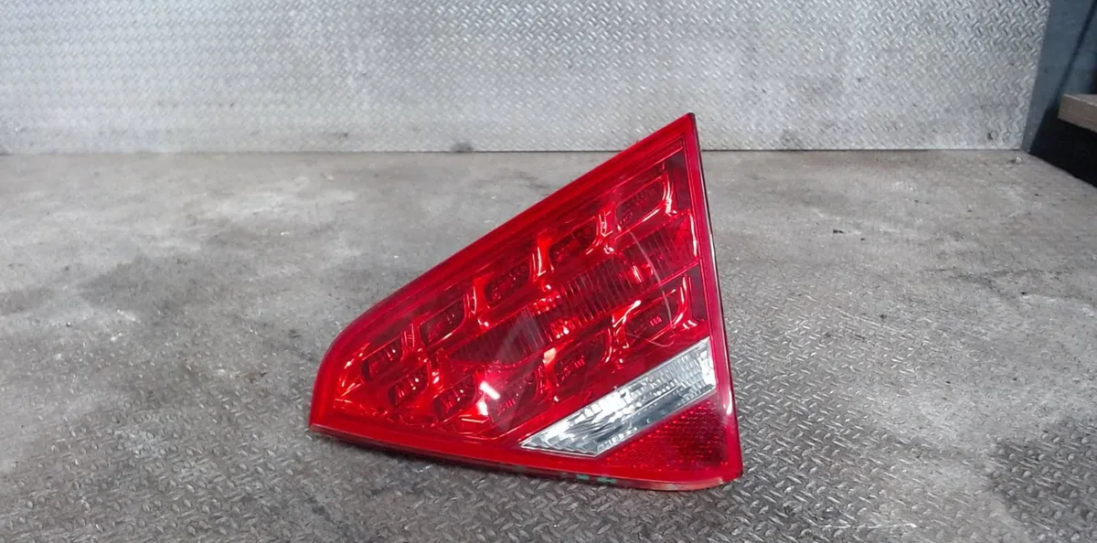 Feu arrière intérieur droit AUDI A5 1  A5 1 COUPE PHASE 1 occasion