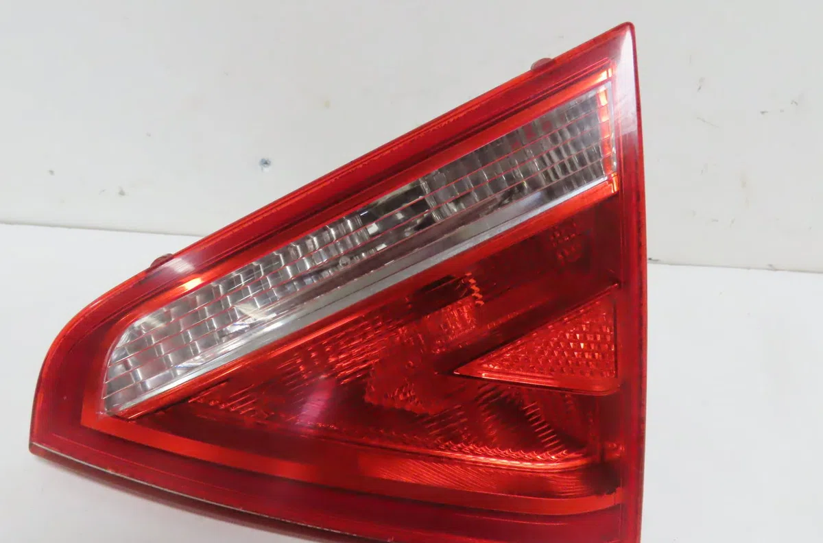 Feu arrière intérieur droit Audi A5 (8T3) 3.0 tdi quattro (2007-2012) 2 portes occasion