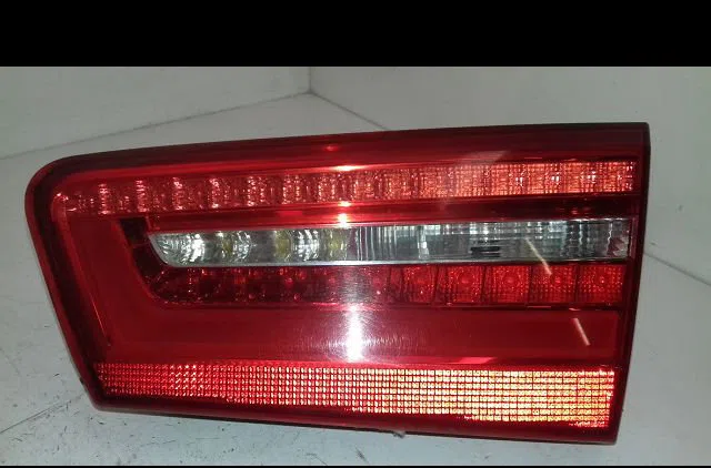Feu arrière intérieur droit Audi A6 C7 Avant (4G5, 4GD) 3.0 tdi (2011-2018) occasion