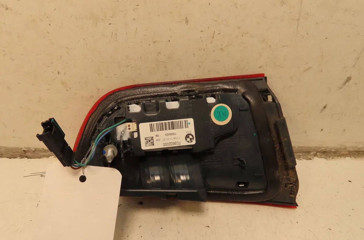 Feu arrière intérieur droit Bmw 1 (F20) 116 i (2015-2019) occasion