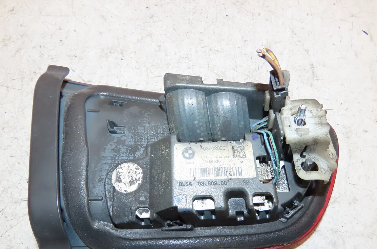 Feu arrière intérieur droit Bmw 1 (F20) 125 d (2012-2019) occasion