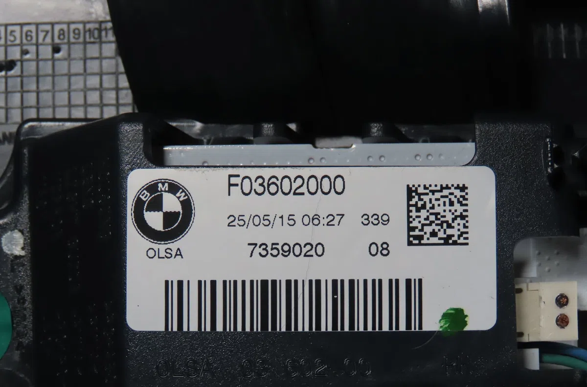 Feu arrière intérieur droit Bmw 1 (F21) 125 i (2011-2019) occasion