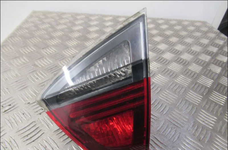 Feu arrière intérieur droit Bmw 3 (E90) 325 d (2006-2010) occasion