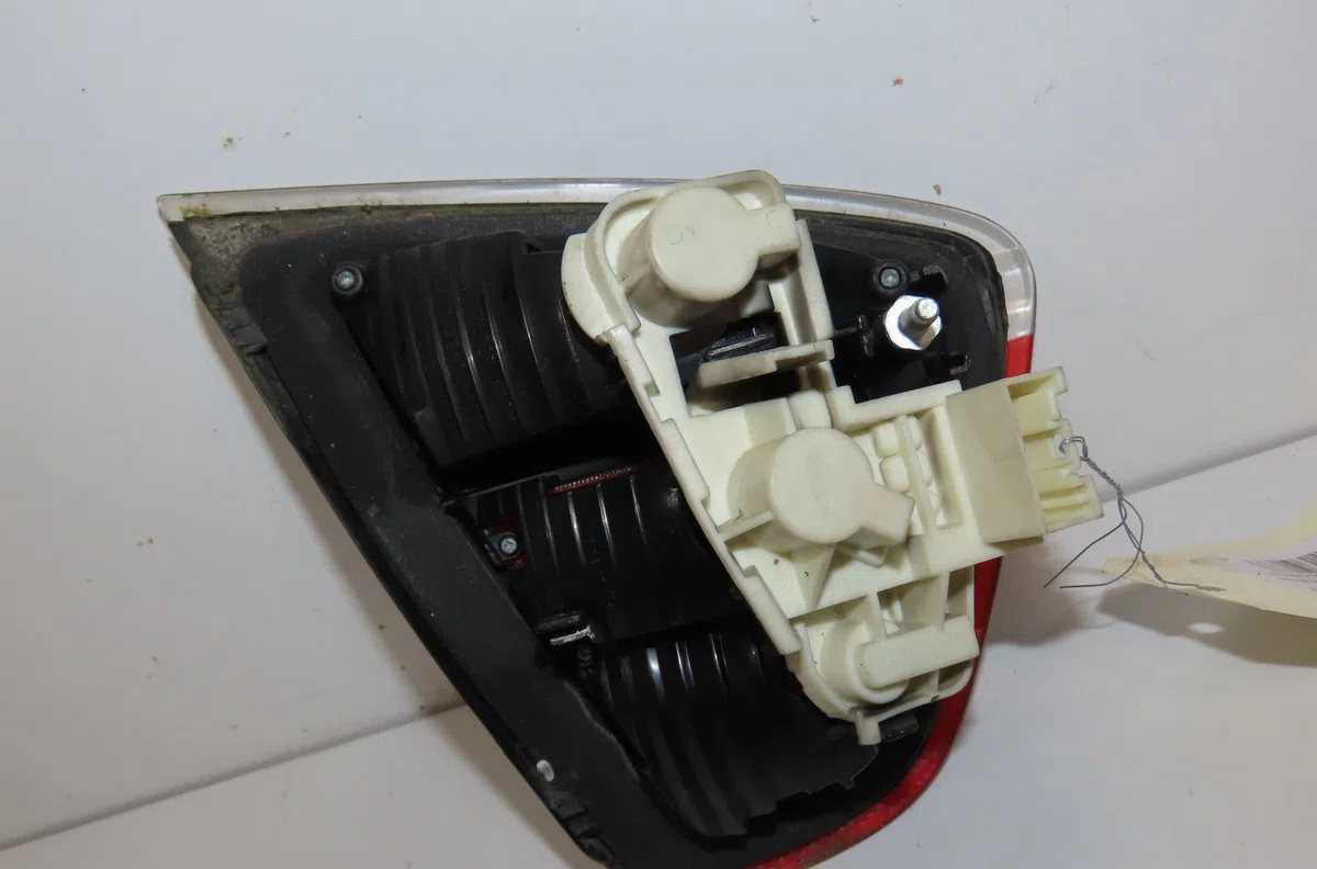 Feu arrière intérieur droit Bmw 3 (E90) 335 d (2006-2011) occasion