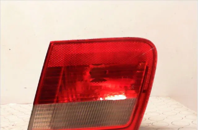 Feu arrière intérieur droit Bmw 3 Touring (E46) 318 i (1999-2001) occasion