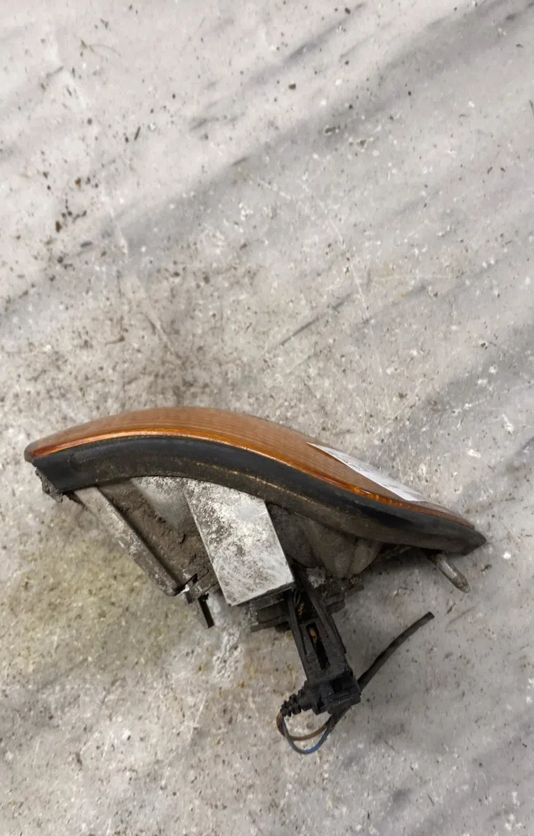 Feu arrière intérieur droit BMW SERIE 3 E36 COMPACT occasion