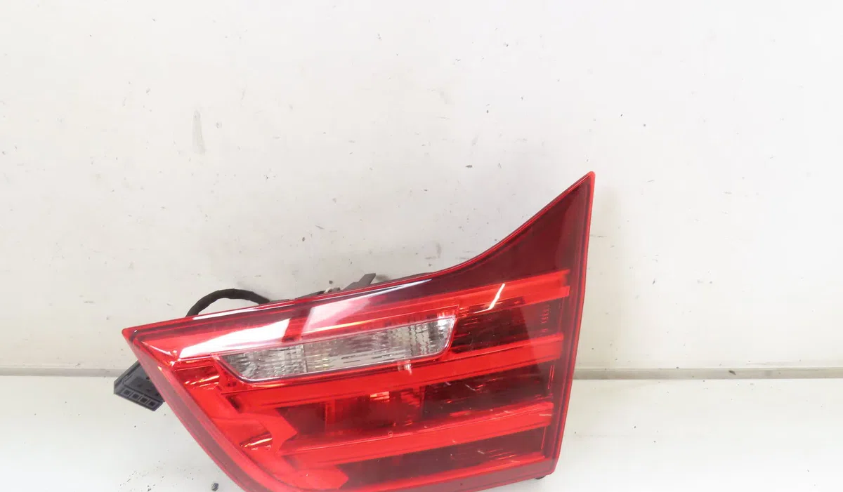 Feu arrière intérieur droit BMW SERIE 4 2015 occasion