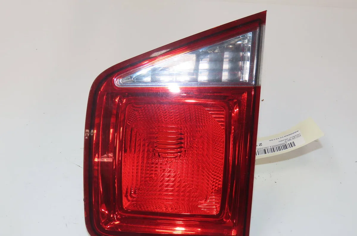 Feu arrière intérieur droit Chevrolet ORLANDO (J309) 2.0 d (2011-2015) occasion