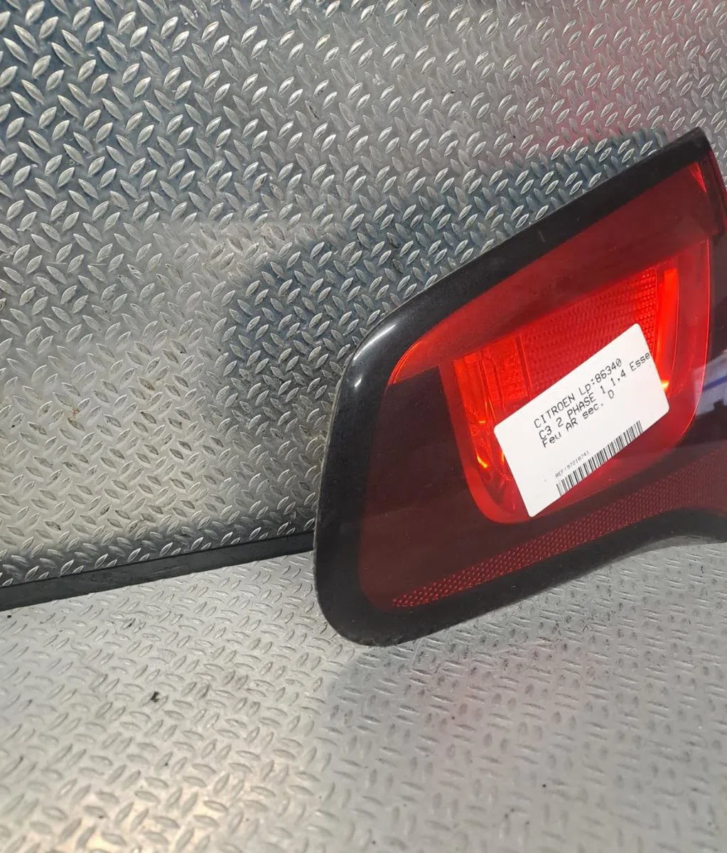Feu arrière intérieur droit CITROEN C3 2  C3 2 PHASE 1 occasion