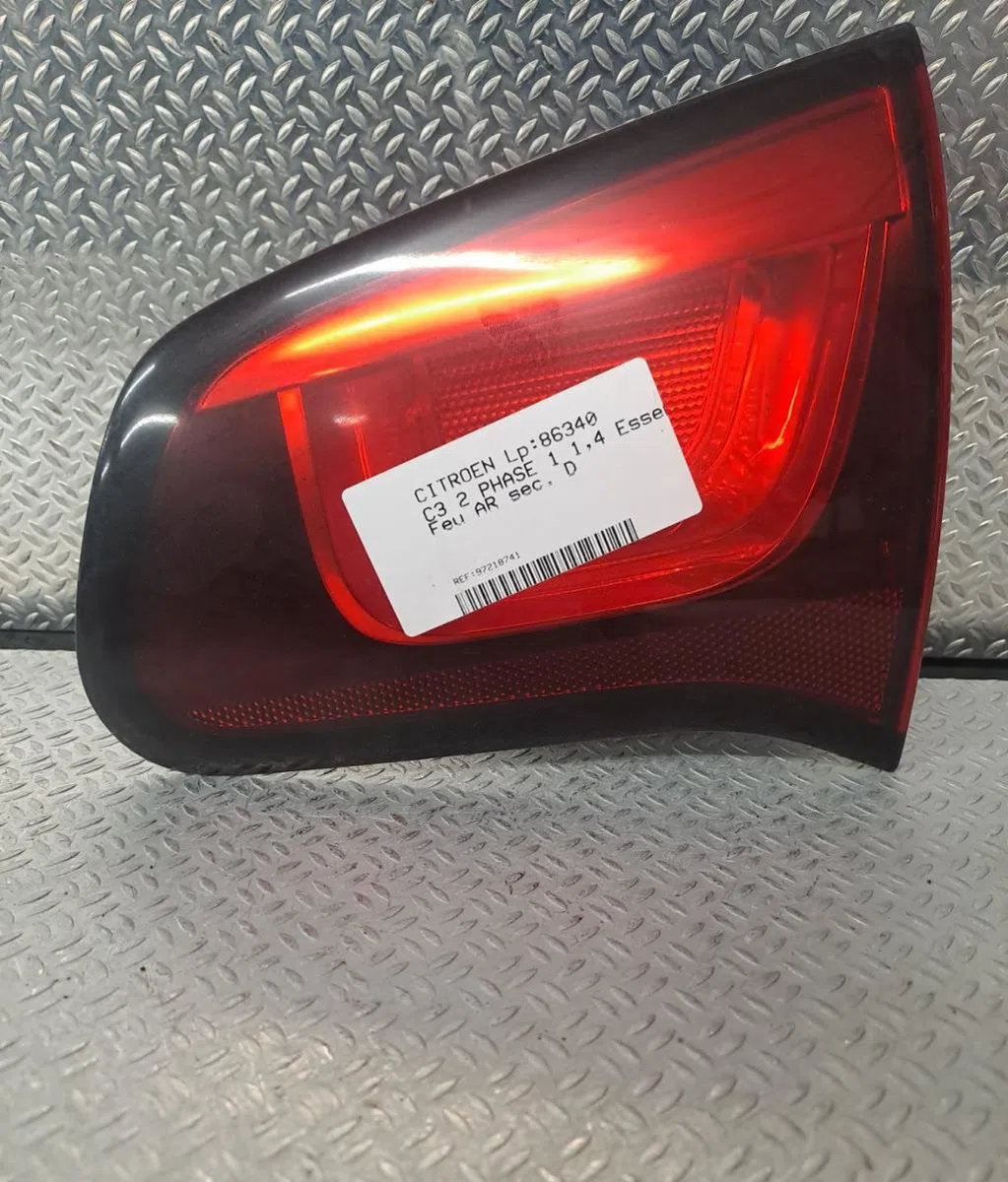 Feu arrière intérieur droit CITROEN C3 2  C3 2 PHASE 1 occasion