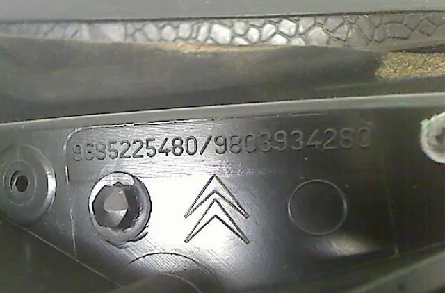 Feu arrière intérieur droit Citroën C3 II (SC_) 1.2 vti 82 (2012-2016) 5 portes occasion