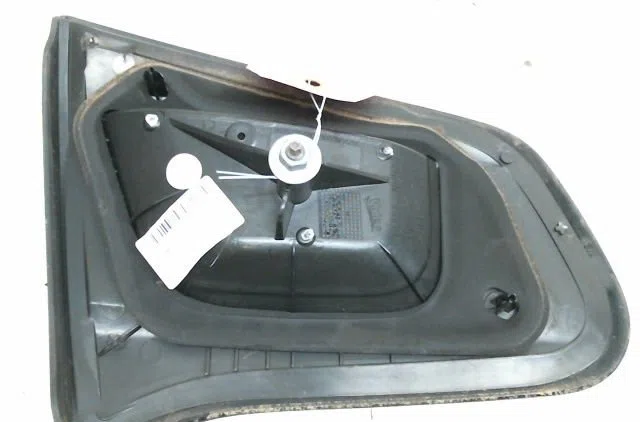 Feu arrière intérieur droit Citroën C3 II (SC_) 1.4 hdi 70 (sc8hzc, sc8hr0, sc8hp4) (2009) 5 portes occasion