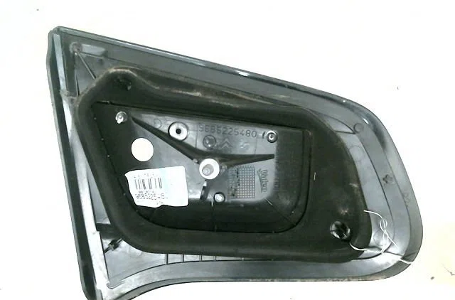 Feu arrière intérieur droit CITROEN C3 occasion