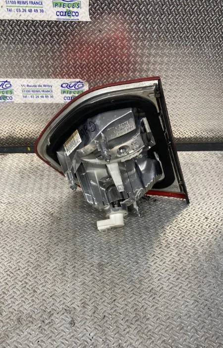 Feu arrière intérieur droit CITROEN C4 PICASSO 1  C4 PICASSO 1 occasion