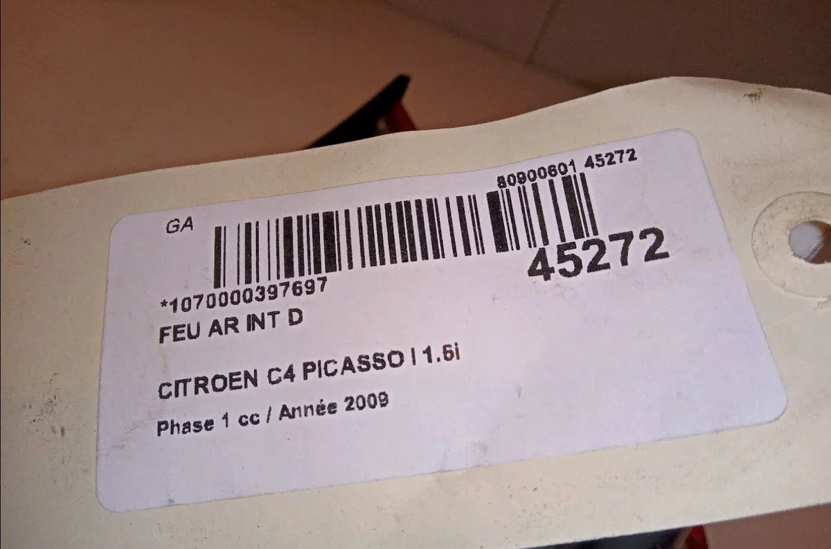 Feu arrière intérieur droit Citroen C4 PICASSO I Monospace (UD_) 1.6 vti 120 (2008-2013) occasion