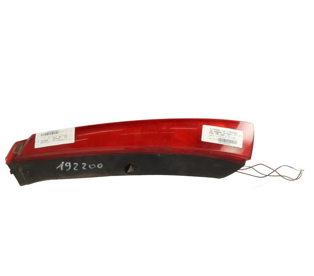 Feu arrière intérieur droit CITROEN C5 1 PHASE 1 BREAK occasion