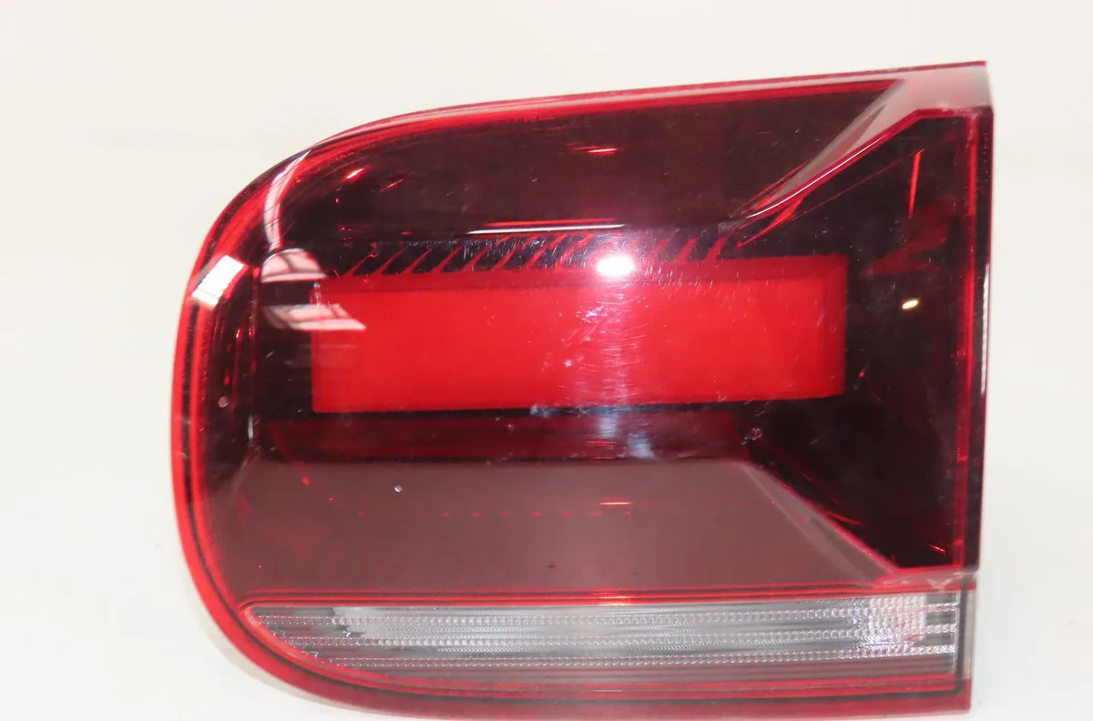Feu arrière intérieur droit Citroen C5 AIRCROSS (A_) 1.6 hybrid 225 (a45gfr) (2020) occasion