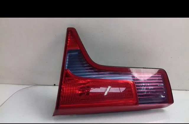 Feu arrière intérieur droit Citroen C5 II (RC_) 1.6 hdi (rc8hzb) (2004-2008) occasion