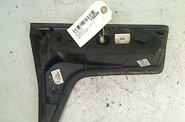 Feu arrière intérieur droit Citroën C5 II (RC_) 3.0 v6 (rcxfuf) (2004-2008) occasion