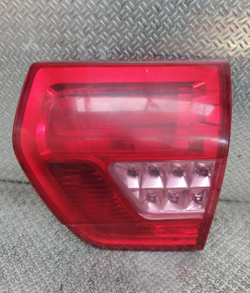 Feu arrière intérieur droit Citroen C5 III Break (RW_) 1.6 hdi 110 (2008) 5 portes occasion