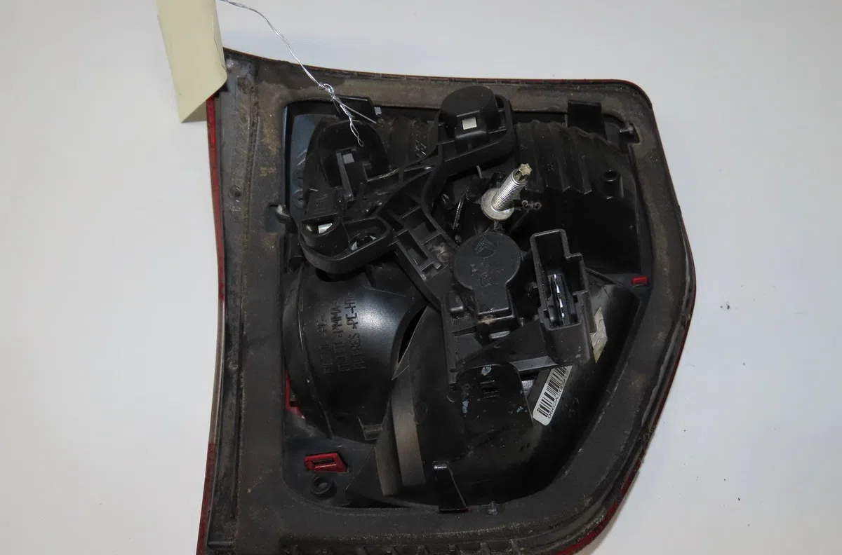 Feu arrière intérieur droit Citroen C5 III Break (RW_) 2.0 hdi 140 (2009) 5 portes occasion