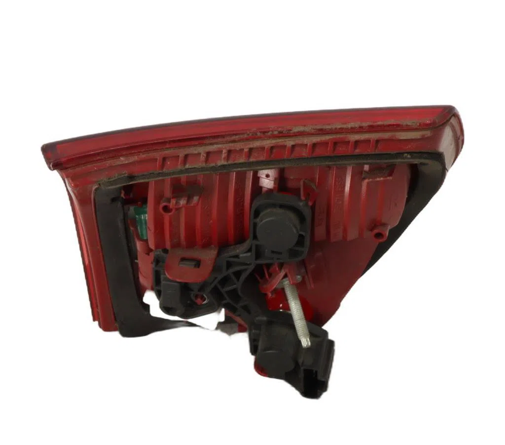 Feu arrière intérieur droit Citroen C5 III Break (RW_) 2.0 hdi (2008) occasion