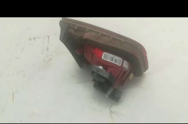 Feu arrière intérieur droit Citroen C5 III Break (RW_) 2.0 hdi (2008) occasion