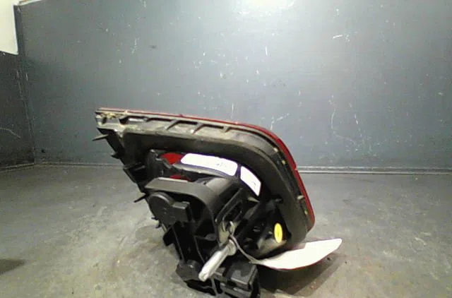 Feu arrière intérieur droit Citroën C5 III (RD_) 2.0 hdi 140 (2008) 4 portes occasion
