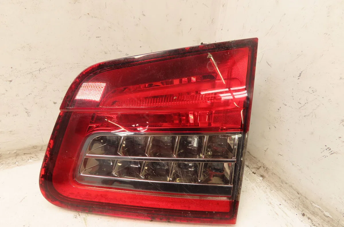 Feu arrière intérieur droit Citroen C5 III (RD_) 2.0 hdi 140 (2008) 4 portes occasion