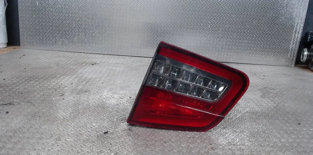 Feu arrière intérieur droit Citroen C5 III (RD_) 2.0 hdi 165 (2009) occasion